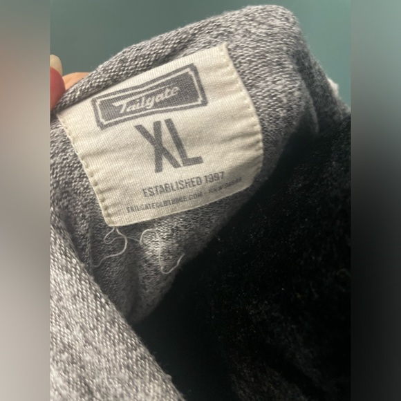 Very Soft American Eagle University of Michigan Tailgate Long Sleeve Hoodie - Picture 4 of 4